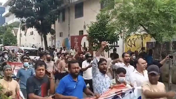 সাতসকালে ঢাকায় আওয়ামী লীগের বিক্ষোভ মিছিল