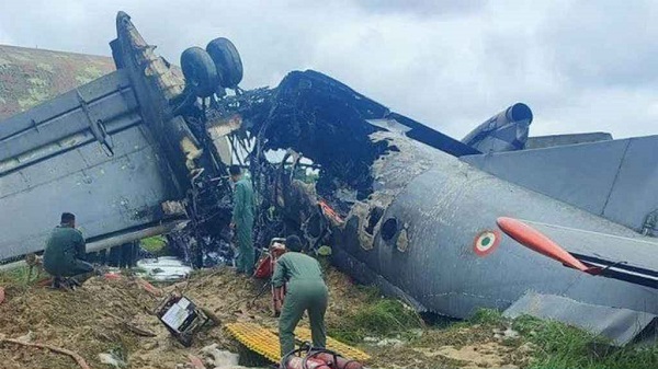 সীমান্তবর্তী এলাকায় ভারতীয় বিমান বিধ্বস্ত, ৫ সামরিক সদস্য নিহত
