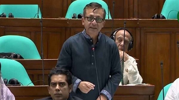 ভারতের সঙ্গে বাণিজ্য ঘাটতি সবচেয়ে বেশি, দায়ী আগের সরকার: বাণিজ্যমন্ত্রী