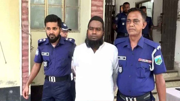 ‘মোঘল আমলের জিনের বাদশা’ গ্রেপ্তার