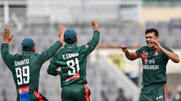 ৬১৫৭ দিনের পুরনো রেকর্ড ভেঙে দিলেন তাসকিন