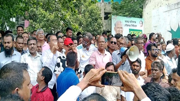 মানিকগঞ্জে আওয়ামী লীগের কার্যক্রমের বিরুদ্ধে বিএনপি’র বিক্ষোভ মিছিল।