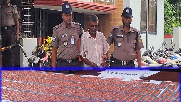 রিকশার সিটের নিচে মিলল ১৪০০ ট্যাপেন্টাডল ট্যাবলেট