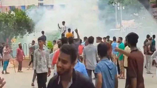 সেই লাগেজ নিয়ে রণক্ষেত্র ব্রাহ্মণবাড়িয়া, আহত ১৫