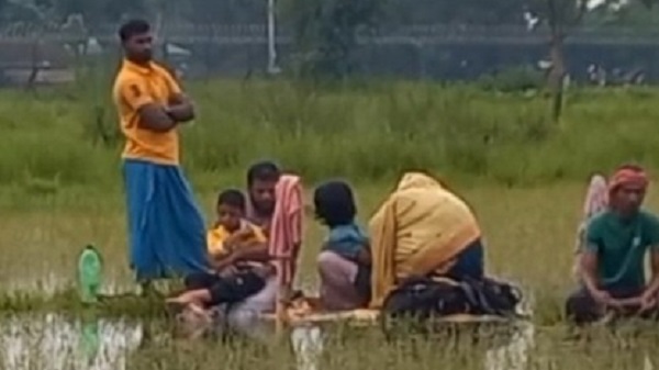 পঞ্চগড় সীমান্তে তিনদিন ধরে শূন্যরেখায় নারী-শিশুসহ ১০ জন, সমাধান মেলেনি
