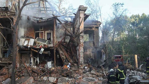 ইউক্রেনে রাশিয়ার ভয়াবহ হামলায় নিহত ১৬