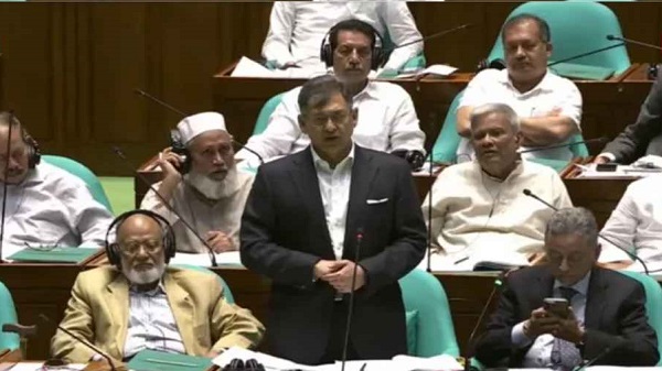মামলা করতে বাধা নেই বলেই ধর্ষণের পরিসংখ্যান বেশি দেখাচ্ছে: স্বরাষ্ট্রমন্ত্রী