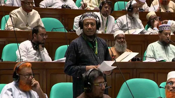 লালনের মাজারে সংস্কৃতির নামে অনৈতিক কাজ চলে: আমির হামজা