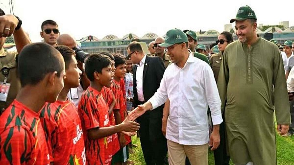 বাংলাদেশকে ফুটবল বিশ্বকাপ খেলার স্বপ্ন দেখতে হবে: প্রধানমন্ত্রী