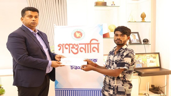 চা বিক্রেতার মেয়ের পড়াশোনার দায়িত্ব নিলেন ডিসি জাহিদ