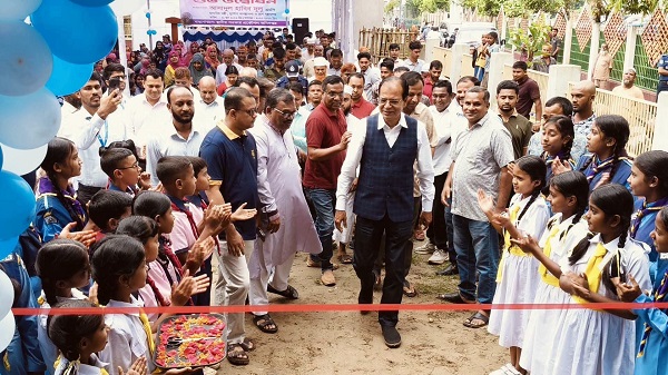 লালমনিরহাটে খোচাবাড়ী মডেল সরকারি প্রাথমিক বিদ্যালয়ের নতুন ভবন উদ্বোধন