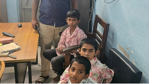 মিরপুর পোড়াদহ থেকে অপহৃত ৩ শিশু ঢাকায় উদ্ধার, নারীসহ ২ জন গ্রেফতার