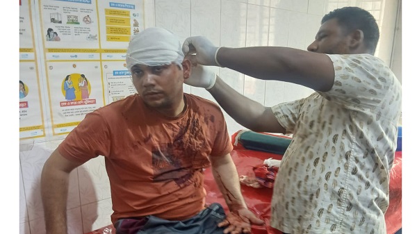 পিরোজপুরে সালিশি বৈঠক শেষে হামলা, আ’হ’ত ৪