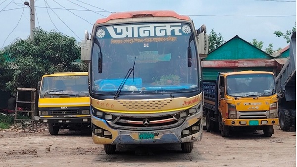 কিলোমিটারে ভাড়া বেড়েছে ১১ পয়সা, যাত্রীপ্রতি বেড়েছে ৫০ টাকা