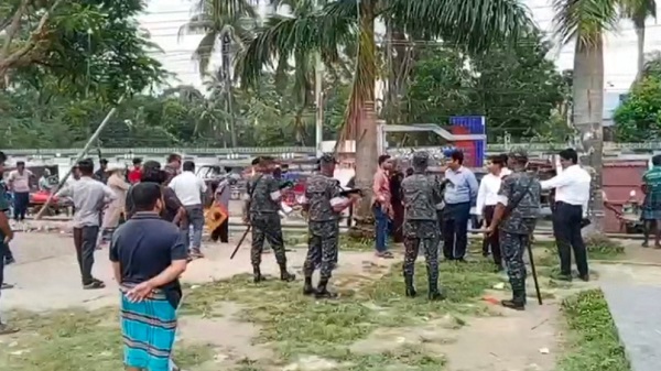 মাদারীপুরে শকুনী লেকের পাড়ের অবৈধ স্থাপনা উচ্ছেদ, স্বস্তি ফিরেছে জনমনে