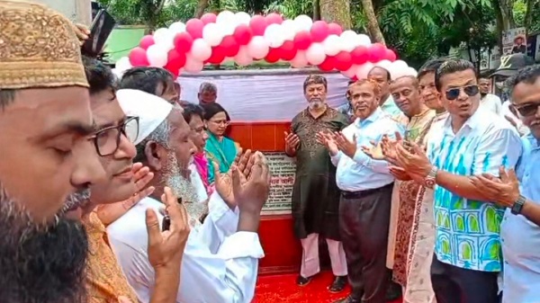 মাদারীপুরে বিএডিসি গোডাউনের নতুন ভবনের ভিত্তিপ্রস্তর স্থাপন