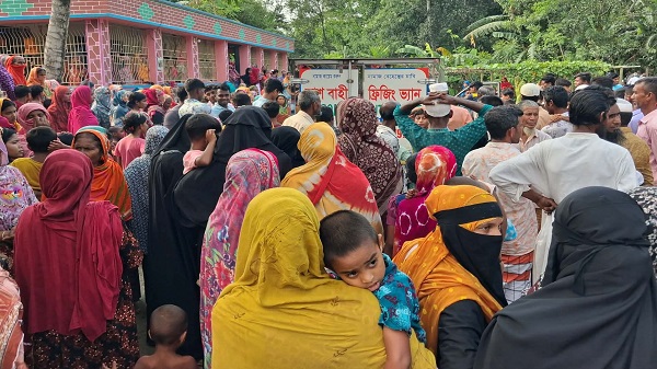 ইরাকের সড়ক দুর্ঘটনায় নিহত মাদারগঞ্জের দুই যুবকের মরদেহ ২৬ দিন পর বাড়িতে