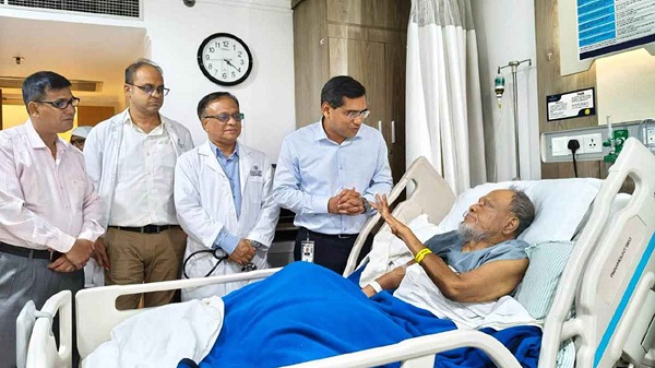 হাসপাতালে রফিকুল ইসলাম মিয়া, খোঁজ নিলেন প্রধানমন্ত্রী তারেক রহমান