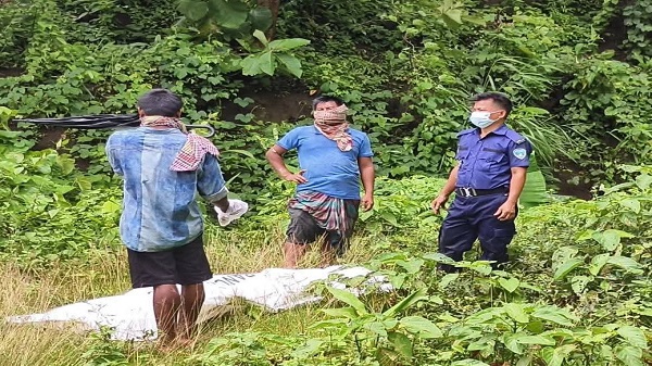 মহালছড়ির জঙ্গল থেকে অজ্ঞাত নারীর অর্ধগলিত মরদেহ উদ্ধার
