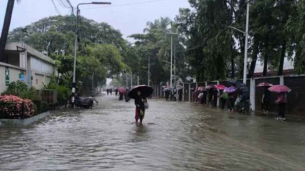 চট্টগ্রাম নগরজুড়ে জলাবদ্ধতা