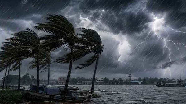 রাতের মধ্যে ঢাকাসহ ১৭ জেলায় ঝড়ের শঙ্কা