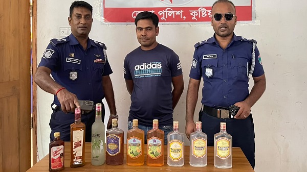 মিরপুরে পুলিশের বিশেষ অভিযানে ৯ বোতল বিদেশি মদ উদ্ধার
