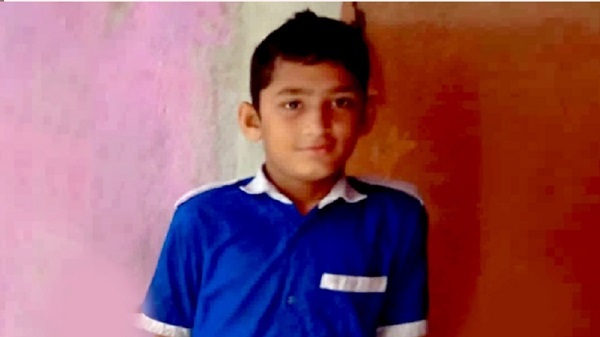 সাতকানিয়ায় ফুটবল খেলতে গিয়ে গোলবারের নিচে চাপা পড়ে স্কুলছাত্রের মৃত্যু
