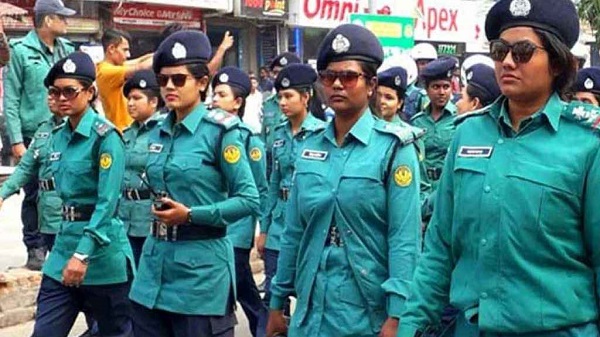 নেতৃত্বে নতুন দিগন্ত উন্মোচন নারী পুলিশ সদস্যদের