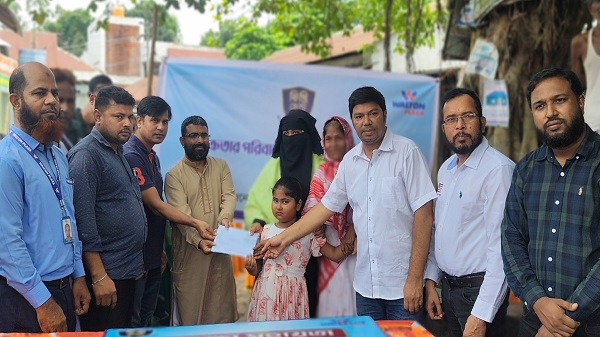 কালিহাতীতে ওয়ালটনের উদ্যোগে মৃত গ্রাহকের পরিবারকে এক লাখ টাকার আর্থিক সহায়তা
