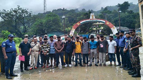 ভারতে সাজাভোগ শেষে ফিরলেন ১০ বাংলাদেশি
