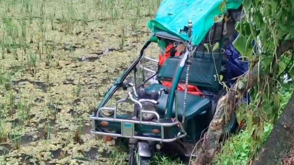 জয়পুরহাটে ট্রাক-ইজিবাইকের সংঘর্ষে ২ জনের মৃত্যু