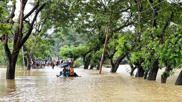 ২৪ ঘণ্টায় নতুন করে ৫ জেলায় বন্যার আশঙ্কা