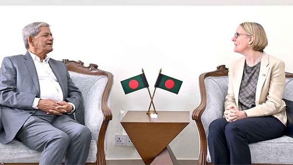 গণতন্ত্র শক্তিশালী করতে সহযোগিতার আশ্বাস যুক্তরাজ্যের