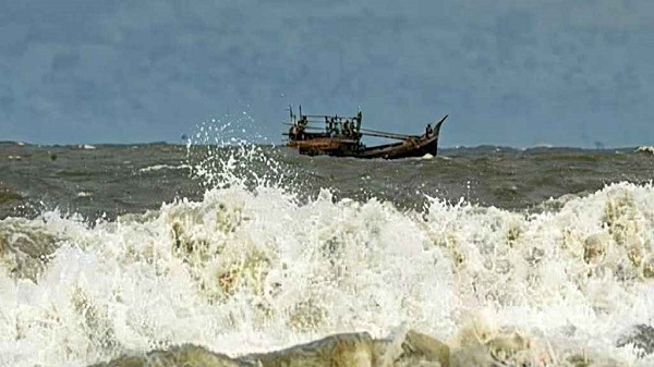৪৮ ঘণ্টায়ও সন্ধান মেলেনি বঙ্গোপসাগরে নিখোঁজ ৬ জেলের