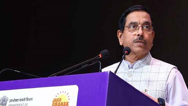 দায়িত্ব পেয়ে যে বার্তা দিলেন ভারতের নতুন শিক্ষামন্ত্রী
