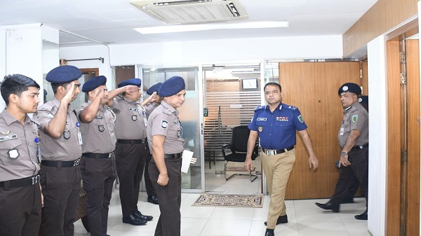 হাইওয়ে পুলিশের প্রধান হিসেবে যোগ দিলেন নন্দীগ্রামের কৃতি সন্তান ফারুক আহমেদ