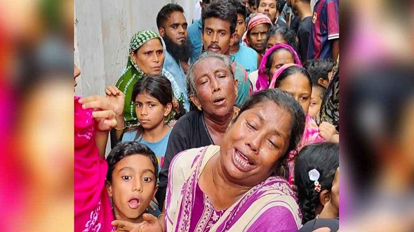 মায়ের ধর্ষককে গলা কেটে হত্যা করলেন ৪ ছেলে