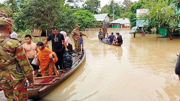বন্যা ও পাহাড় ধসে মৃত্যু বেড়ে ৪৪, ক্ষতিগ্রস্ত ১০ লাখের বেশি