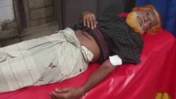 লক্ষ্মীপুরে সালিশ বৈঠকে গুলিবর্ষণ, বৃদ্ধ গুলিবিদ্ধ; নাতির বিরুদ্ধে অভিযোগ